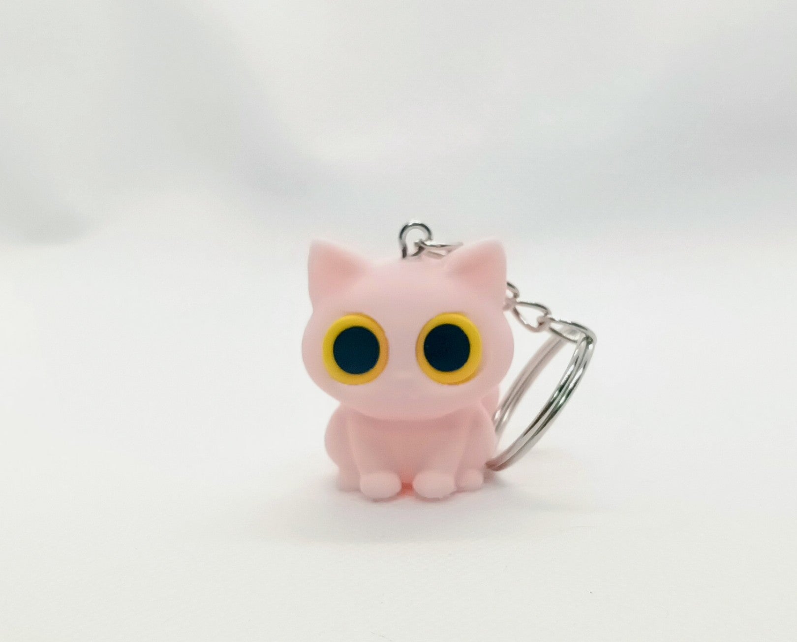 Stary-eyes Cat